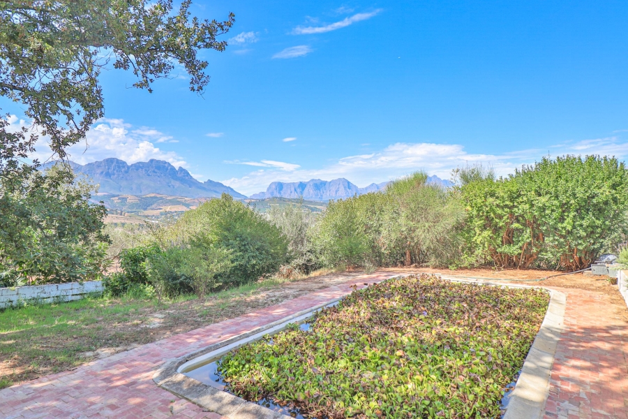 10 Bedroom Property for Sale in Stellenbosch Farms Western Cape